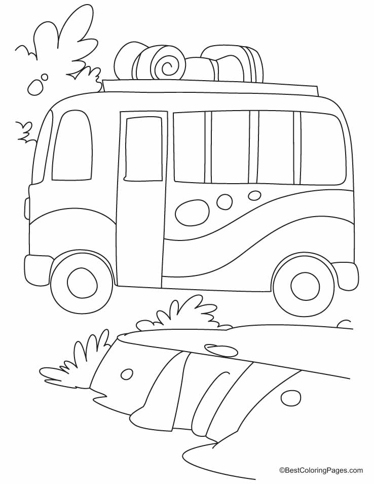 Bus is on the move with baggages of travellers coloring pages 